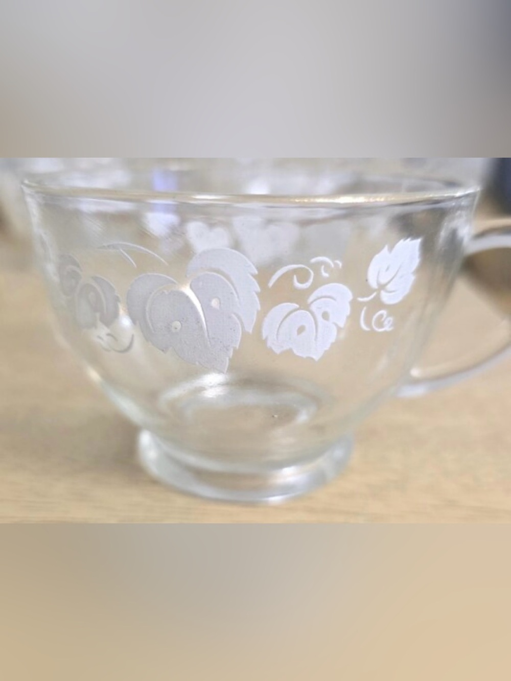 Vintage 1950s Anchor Hocking Grape Leaf Glass Cup  - Set of 6